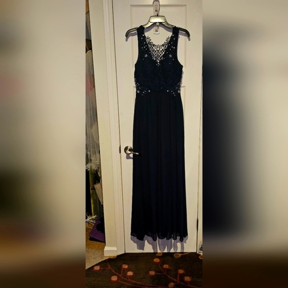 City Studio Dresses & Skirts - CITY STUDIO SZ 7 DARK BLUE CUTOUTS FLOOR LENGTH DRESS